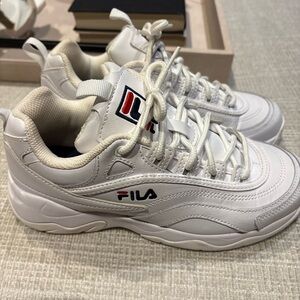 Fila tennis shoes